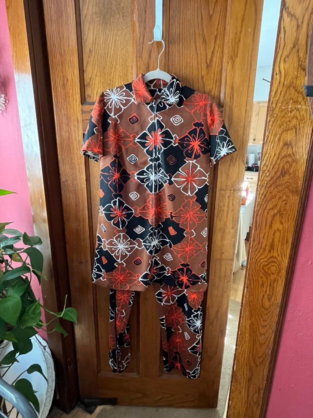 Women’s Vintage 70s Mod Floral 2-Piece Set Brown Orange | Retro Top & Pants 
S/M